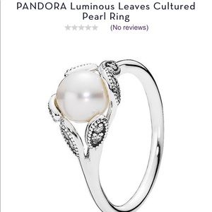 Pandora luminous leaves cultured pearl ring